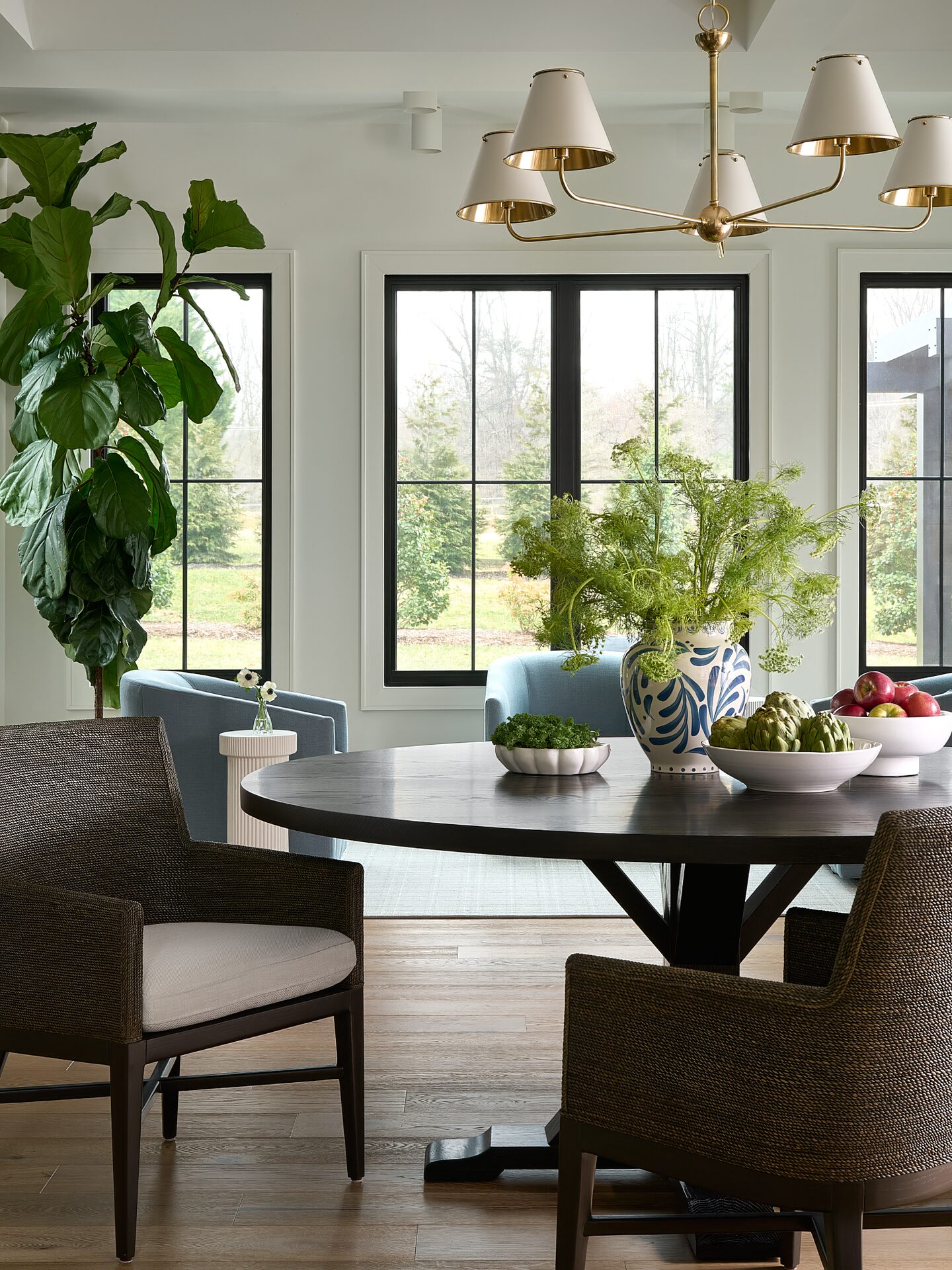 Worthington Road breakfast nook with upholstered banquette seating